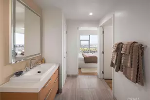 9 MacArthur Pl, Santa Ana, CA 92707 - Photo 8