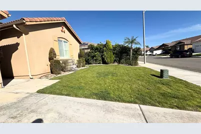 30778 Dropseed, Murrieta, CA 92563 - Photo 6