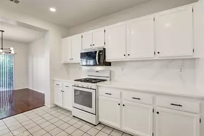 27 Ohio, Irvine, CA 92606 - Photo 12