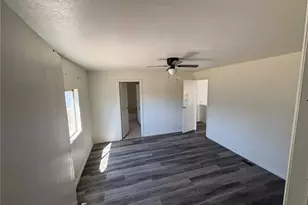 45655 Raigosa, Newberry Springs, CA 92365 - Photo 8