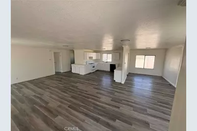 45655 Raigosa, Newberry Springs, CA 92365 - Photo 4