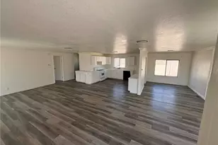 45655 Raigosa, Newberry Springs, CA 92365 - Photo 4