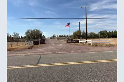 45655 Raigosa, Newberry Springs, CA 92365 - Photo 1
