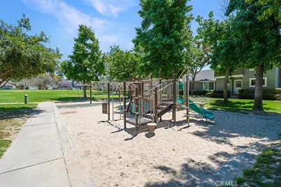 16 Greenfield, Irvine, CA 92614 - Photo 24