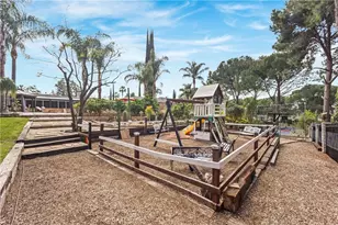 16857 Colven Rd, Granada Hills, CA 91344 - Photo 36