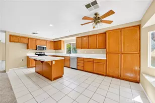 6252 Sunset Canyon Ct, Lancaster, CA 93536 - Photo 10