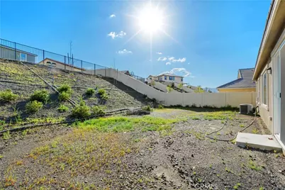 41024 Chambord Drive, Lake Elsinore, CA 92532 - Photo 34