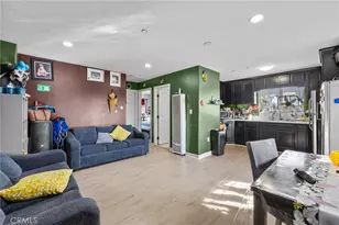 879 E 40th Pl, Los Angeles, CA 90011 - Photo 44