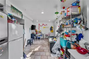 879 E 40th Pl, Los Angeles, CA 90011 - Photo 40