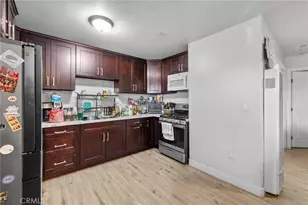 879 E 40th Pl, Los Angeles, CA 90011 - Photo 18