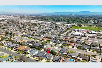 19622 Canberra Ln, Huntington Beach, CA 92646 - Photo 44