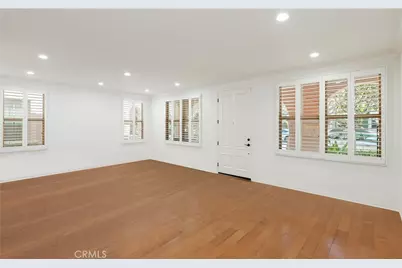 89 Mayfair, Irvine, CA 92620 - Photo 2