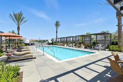 728 525 Snowberry Place, Montebello, CA 90640 - Photo 18