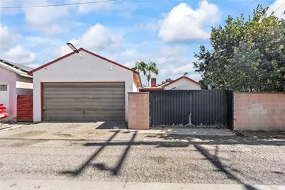 10239 Garfield Avenue, South Gate, CA 90280 - Photo 24
