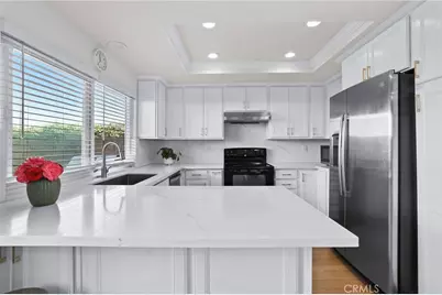 10 Goldenbush, Irvine, CA 92604 - Photo 22