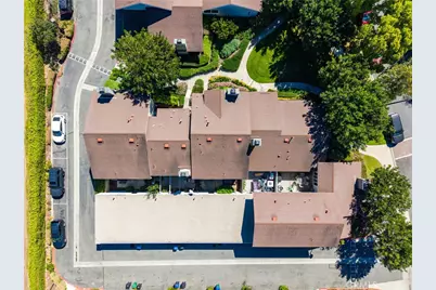 10 Goldenbush, Irvine, CA 92604 - Photo 46