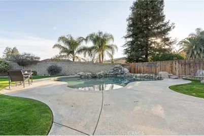 9317 Leslie Deann Court, Bakersfield, CA 93312 - Photo 4