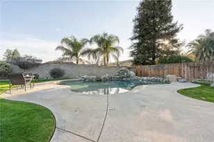 9317 Leslie Deann Ct, Bakersfield, CA 93312 - Photo 4