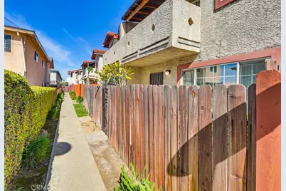 915 Carob Way #3, Montebello, CA 90640 - Photo 26