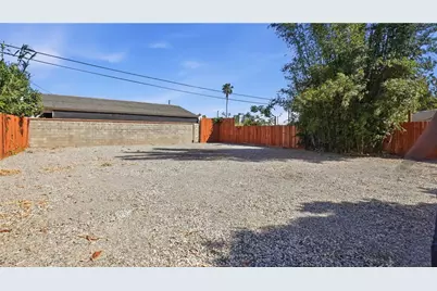 215 N McClay, Santa Ana, CA 92701 - Photo 4