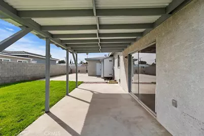 333 S Pampas, Rialto, CA 92376 - Photo 44