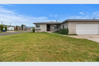 333 S Pampas, Rialto, CA 92376 - Photo 2