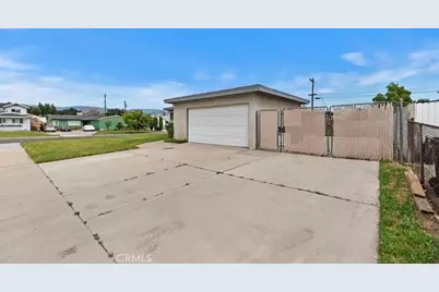 333 S Pampas, Rialto, CA 92376 - Photo 4