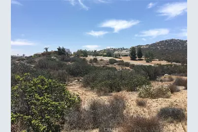 23016 Sky Mesa Road, Homeland, CA 92548 - Photo 10