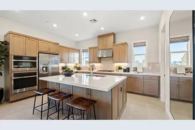 840 Sonia, Irvine, CA 92618 - Photo 2