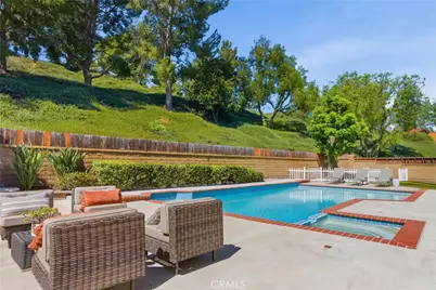 27341 Becedas, Mission Viejo, CA 92691 - Photo 18