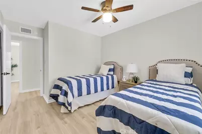 112 Stanford Lane, Seal Beach, CA 90740 - Photo 18