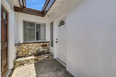 112 Stanford Lane, Seal Beach, CA 90740 - Photo 4