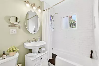 40 La Verne Avenue, Long Beach, CA 90803 - Photo 20