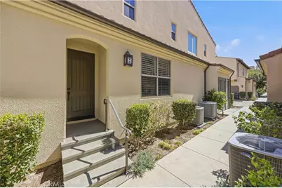 96 Tallowood, Irvine, CA 92620 - Photo 2