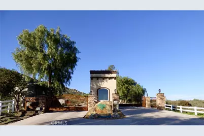 31690 Via Del Senor, Homeland, CA 92548 - Photo 6