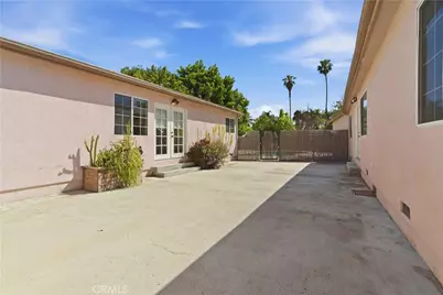 15000 Hamlin Street, Van Nuys, CA 91411 - Photo 16