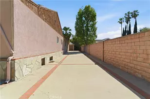 15000 Hamlin St, Van Nuys, CA 91411 - Photo 14