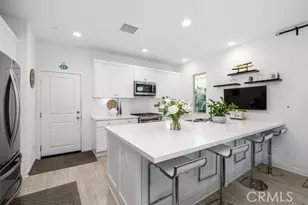 165 Frame, Irvine, CA 92618 - Photo 6