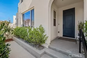 165 Frame, Irvine, CA 92618 - Photo 2