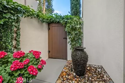 165 Frame, Irvine, CA 92618 - Photo 16