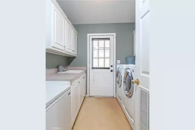 112 Crow, Fountain Valley, CA 92708 - Photo 18