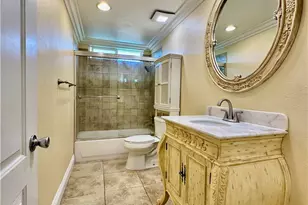 2860 E Hempstead, Anaheim, CA 92806 - Photo 18