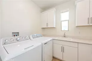150 Fixie, Irvine, CA 92618 - Photo 16