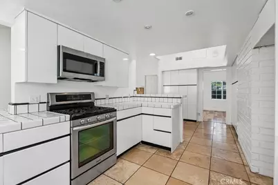 26581 Saddleback Dr, Mission Viejo, CA 92691 - Photo 18