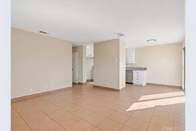 16615 Batson Place, Victorville, CA 92395 - Photo 6