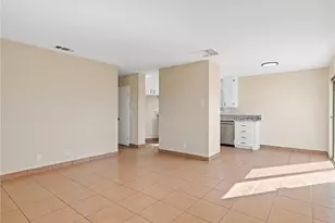 16615 Batson Pl, Victorville, CA 92395 - Photo 6