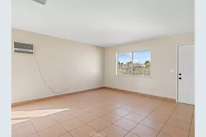 16615 Batson Place, Victorville, CA 92395 - Photo 12