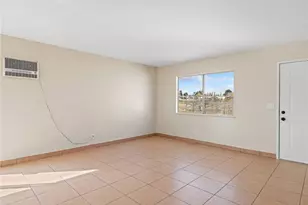 16615 Batson Pl, Victorville, CA 92395 - Photo 12