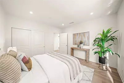 136 Newburry, Irvine, CA 92618 - Photo 12