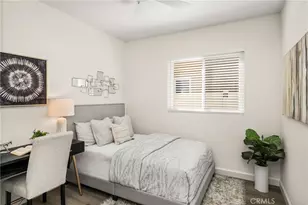 64 Toulon, Lake Forest, CA 92610 - Photo 32